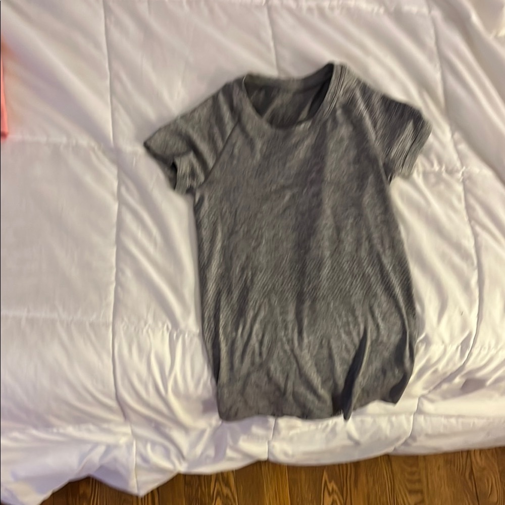 Lululemon Gray Swiftly Tech Size 2